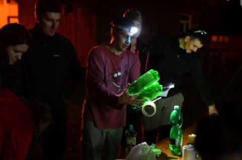 Příprava vodní rakety